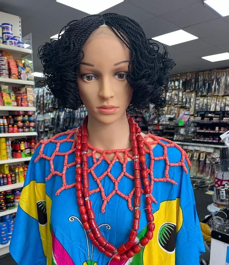 Short Curly Twist / 1