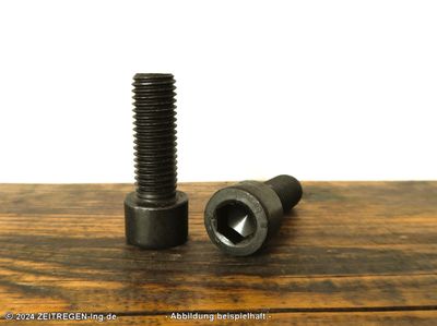 Zwei Zylinderschrauben Innensechskant ISO 4762 - M18 x 50 - 8.8 blank