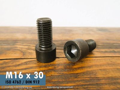 Zwei Zylinderschrauben mit Innensechskant ISO 4762 - M16 x 30 - 8.8 Stahl blank