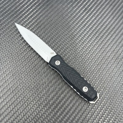 Mini Thresher Black &amp; White