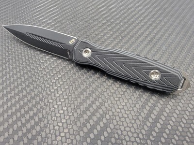 Mini Thresher Black on Black (Spike)