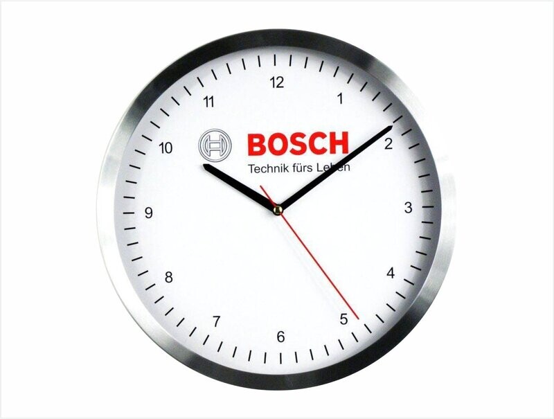 Wanduhr mit Logo Ø 30cm Aluminium