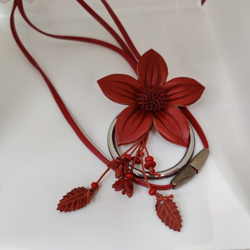 Adjustable Red Leather Flower Pendent Necklace