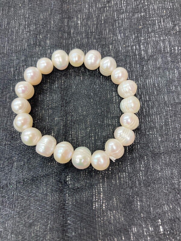 White Pearl Bracelet