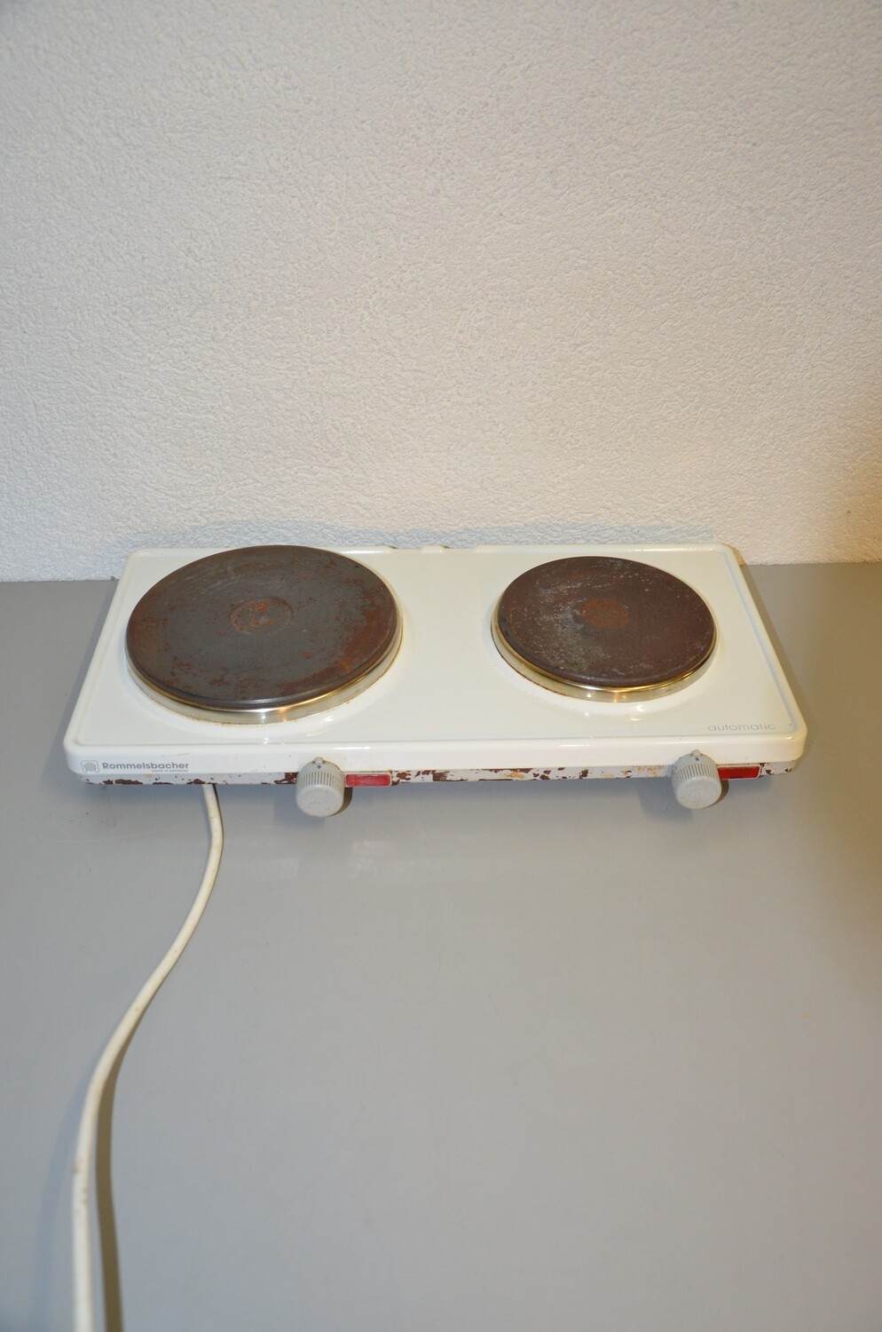 Elektro-Rechaud mit 2 Platten 220 V
