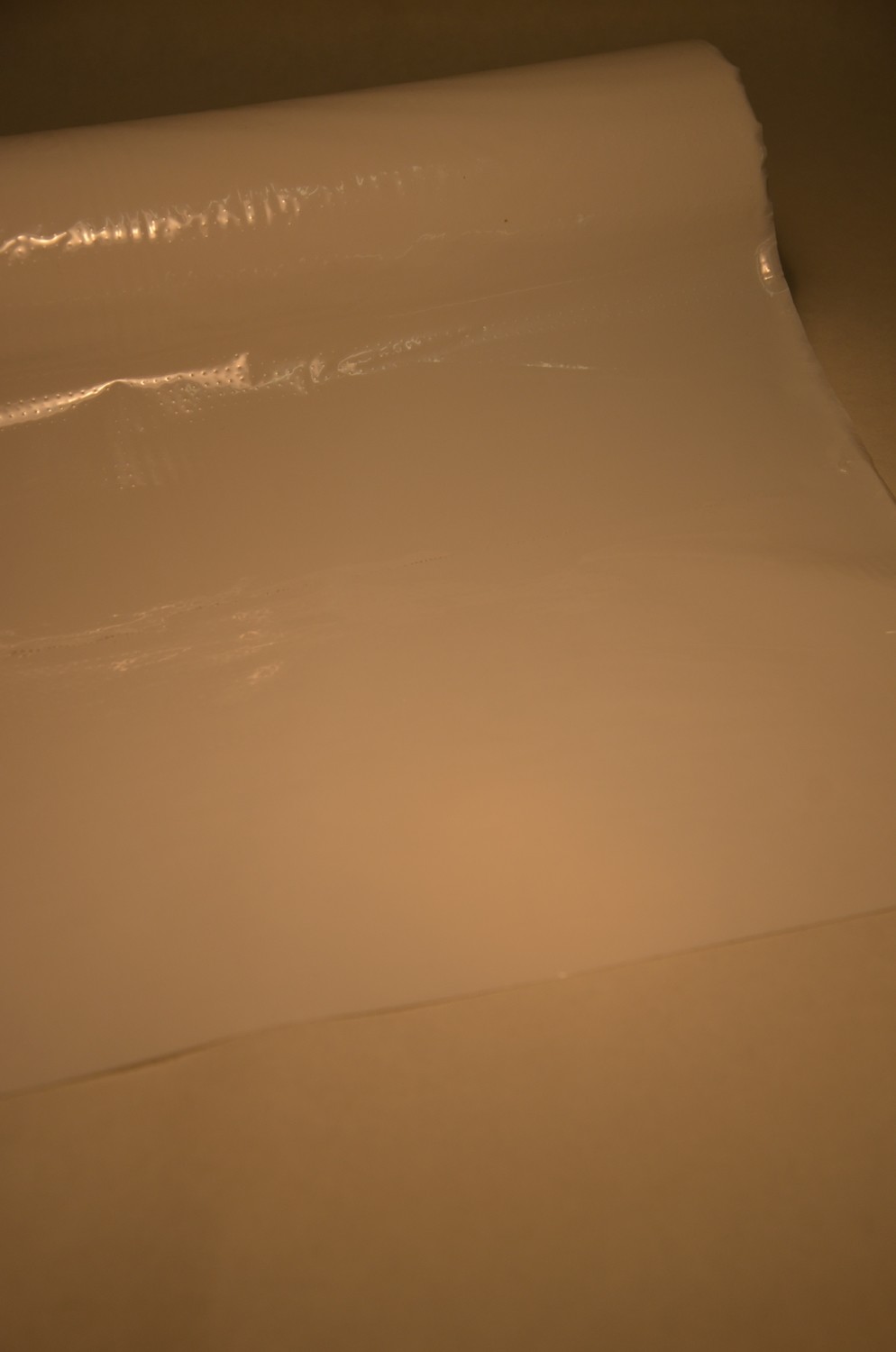Tischtuchrolle Plastik weiss 100 m, Breite 1 m, Preis pro Rolle