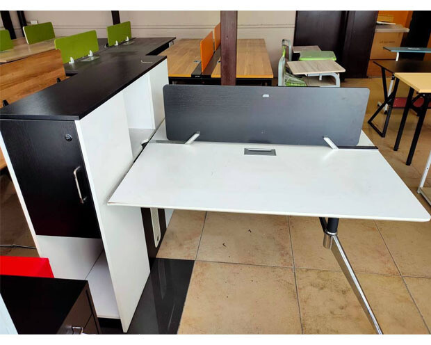 (Sale) Ofix 231-OF (120x120) 2 Seaters Desk (Black+White) (Scratches/Stains), Color: 1126-C OFIX 231-OF / 2 Seat Workstation Desk Black+White (Sale)