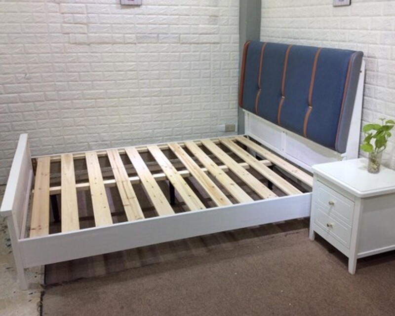 Flotti Lois Solid Thailand Rubberwood Bed Frame (Double) (Side Drawers Are Not Included)