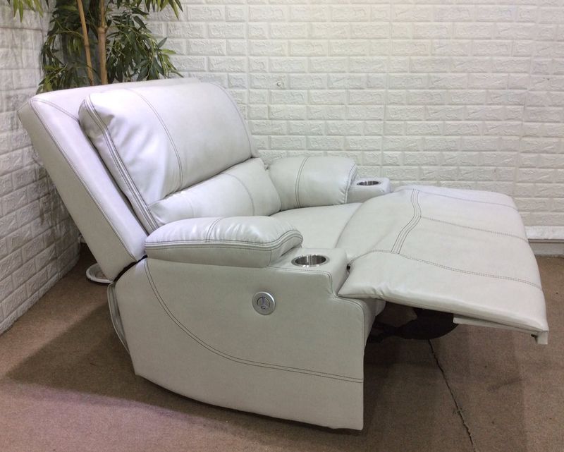 Flotti Fiora Oversized Wide Seat (Manual Recliner/ Power Recliner)  with Cup Holder (Beige)