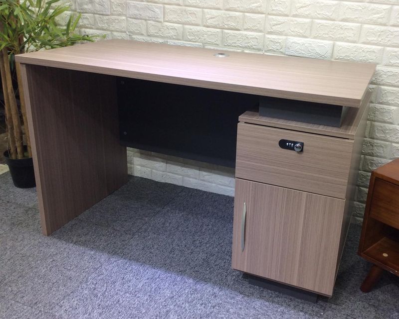 Ofix CT2501 Computer Table (120*60)