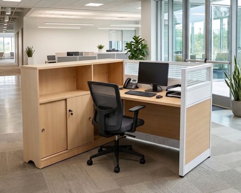 Ofix LP-15 Manager Desk Without Removable Drawer (Oak) (Chair is Not Included)