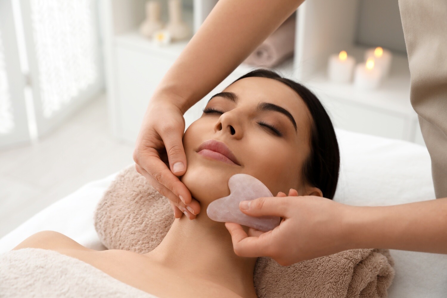 Massage aux pierres GUA SHA