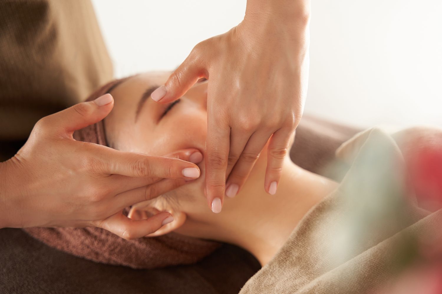 Soin Facialiste EXPERTISE – Kobido - UN MUST !