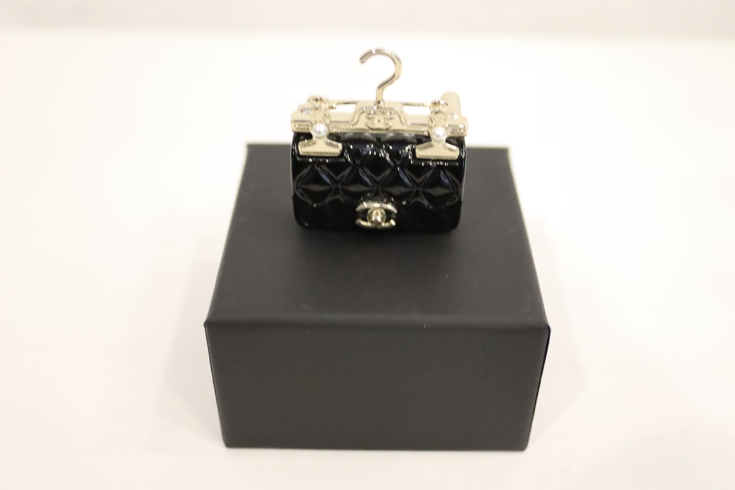 BROOCH, 5100000255013