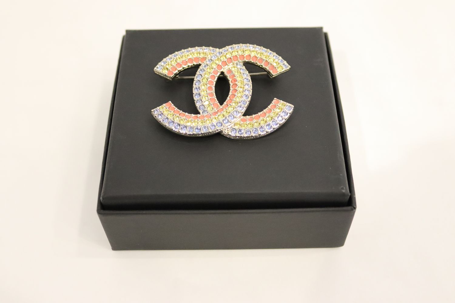 BROOCH, 5100000255037