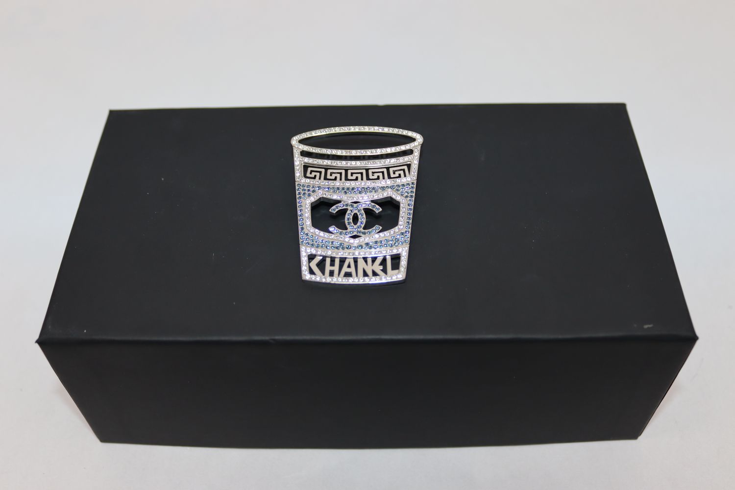 CC BROOCH, 96899-Y02003