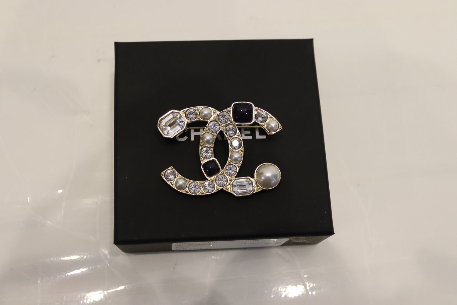 BROOCH, 5100000230157