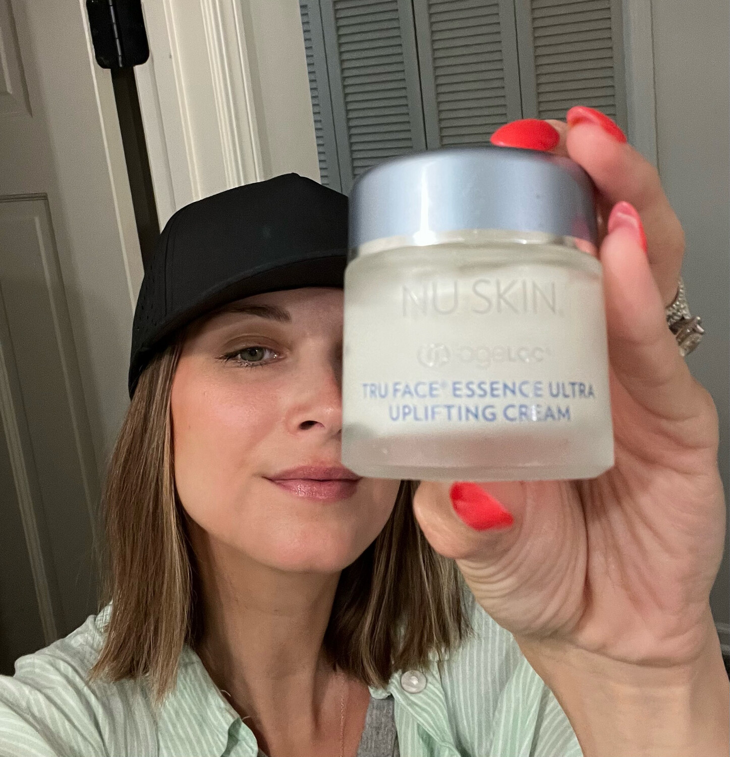 Uplifting Cream