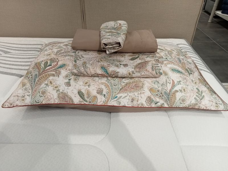 Lenzuolo copriletto matrimoniale Diyadin Somma articolo 40 24752