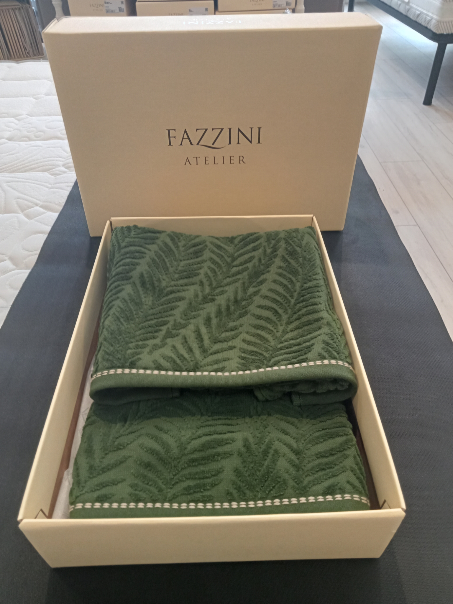 Coppia asciugamani spugna Felci Fazzini Atelier, var. 33 verde bosco. 8302174538290
