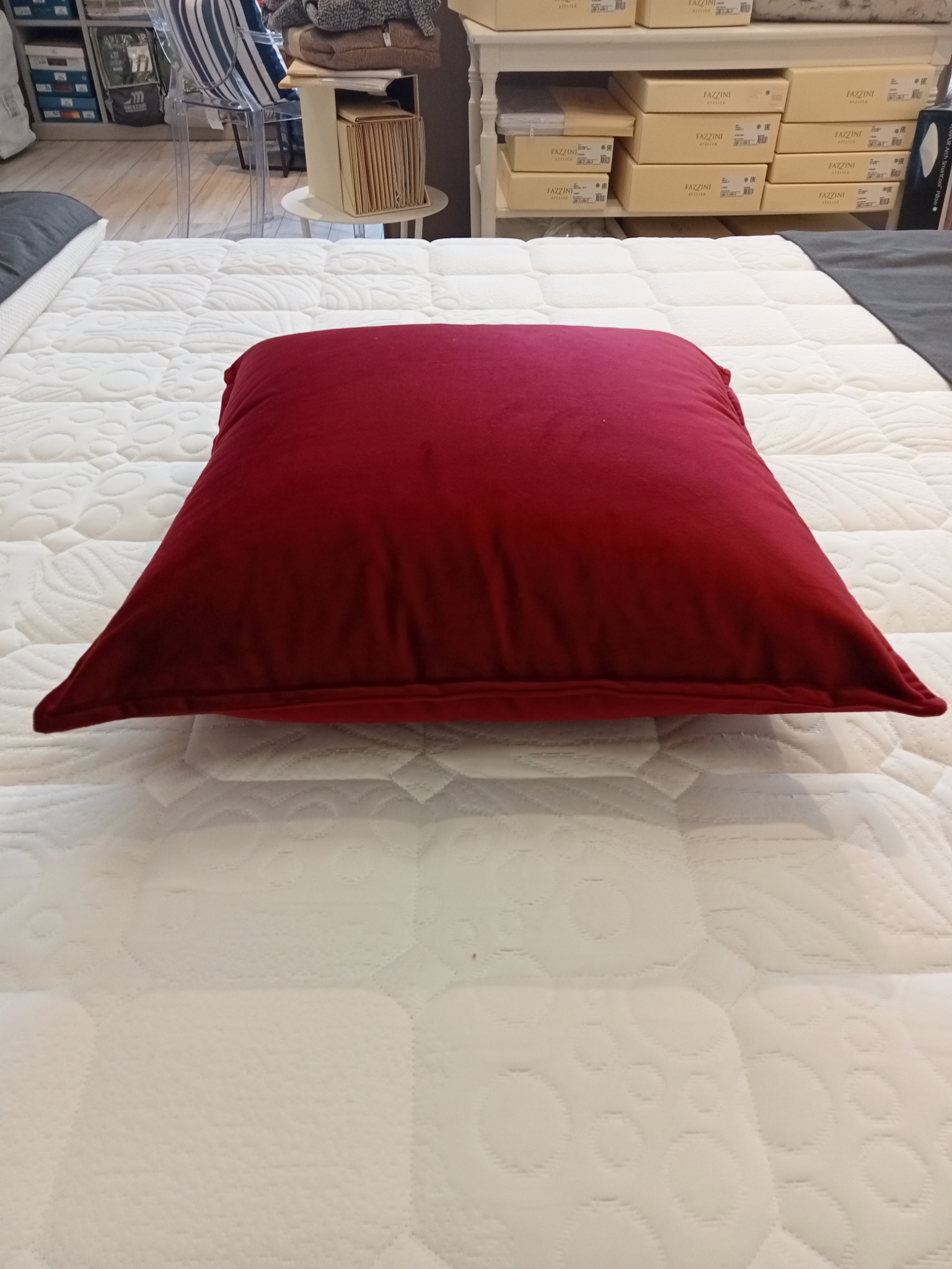 Cuscino Fascino velluto Fazzini var. 66 rubino misura 50 x 50  1493/23