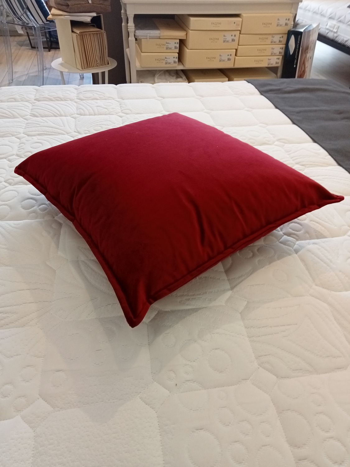 Cuscino Fascino velluto Fazzini var. 66 rubino misura 50 x 50  1493/23