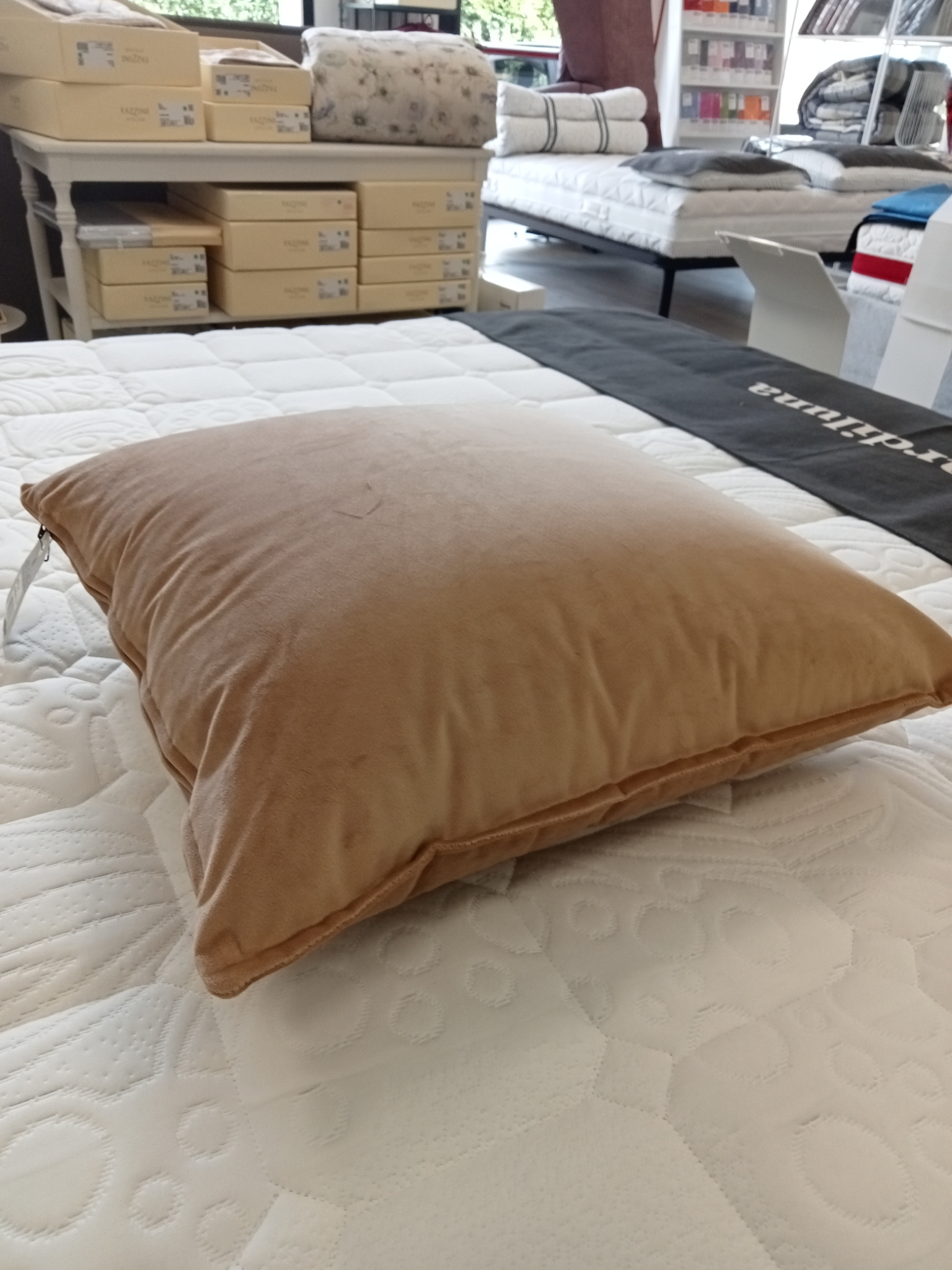 Cuscino arredo Fascino velluto Fazzini var. 4 tortora mis. 50 x 50