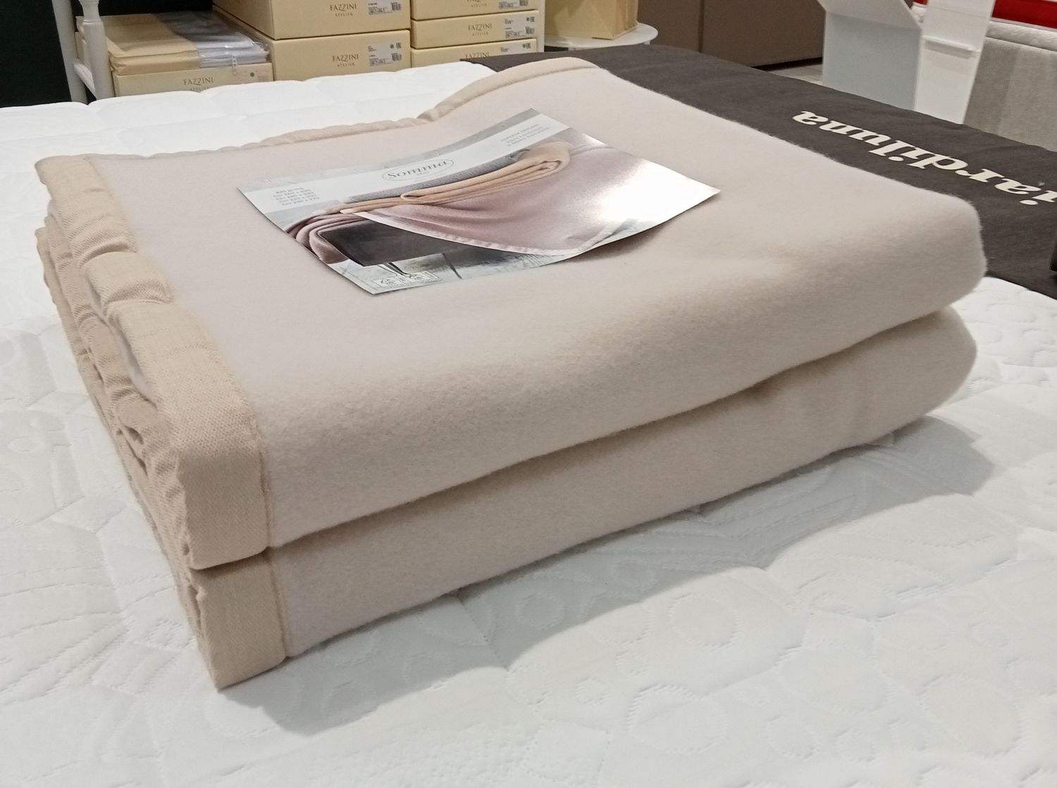 Coperta in lana merino australiano 1 piazza Origami Somma var. 021 panna 40 22145