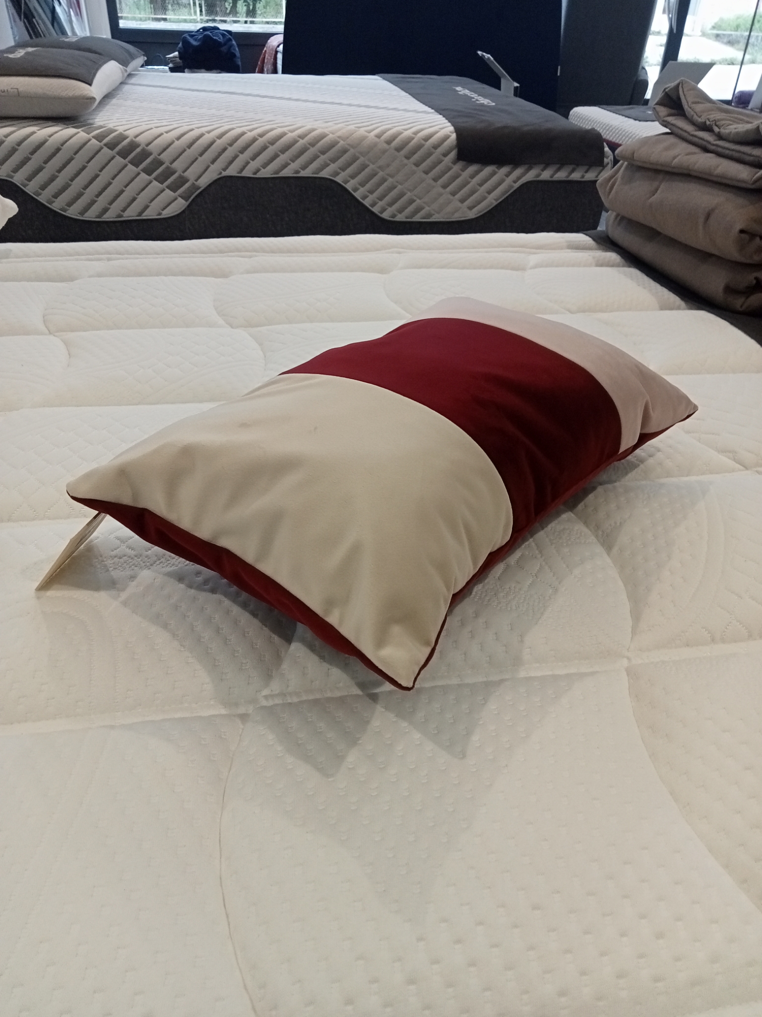 Cuscino arredo velluto Arcimboldi var. 6 burgundy Fazzini Atelier  1705/25