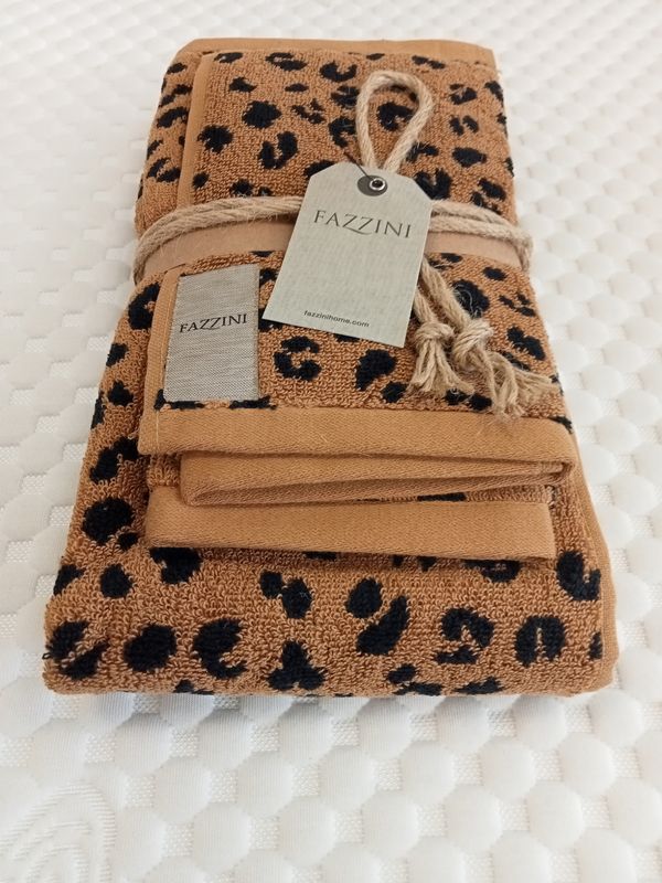 Set asciugamani viso + ospite spugna art. Tabby var. 4 caramello Fazzini