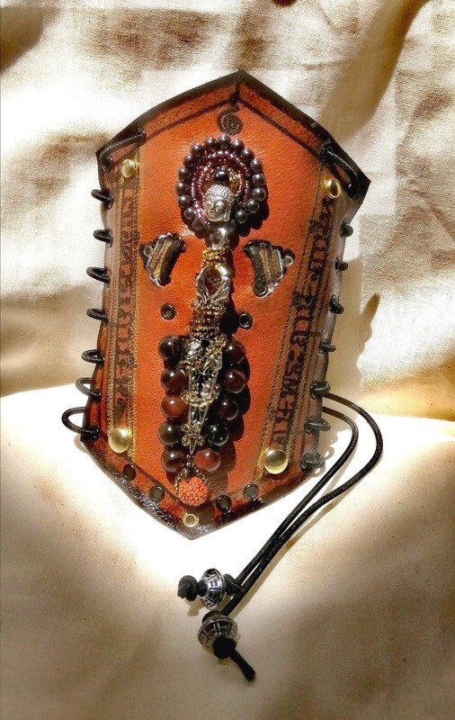 KHEL "bouclier" khmer ( écu médiéval bracer )