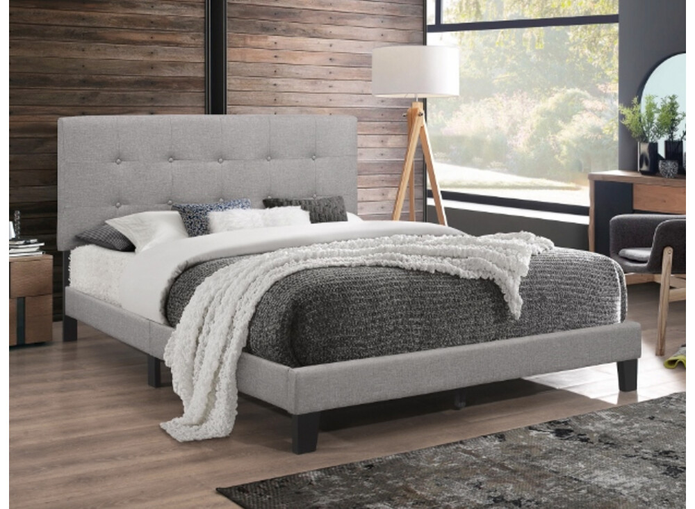 Upholstered Rudyard Queen Bed, Grey