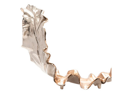 Sculptured Leaf Gold