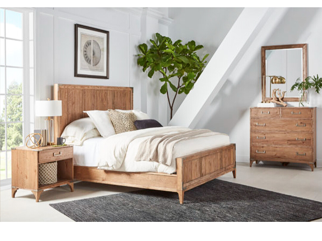 Natural Oak Wood Panel King Bed