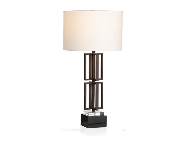 Metal Framework Design Table Lamp