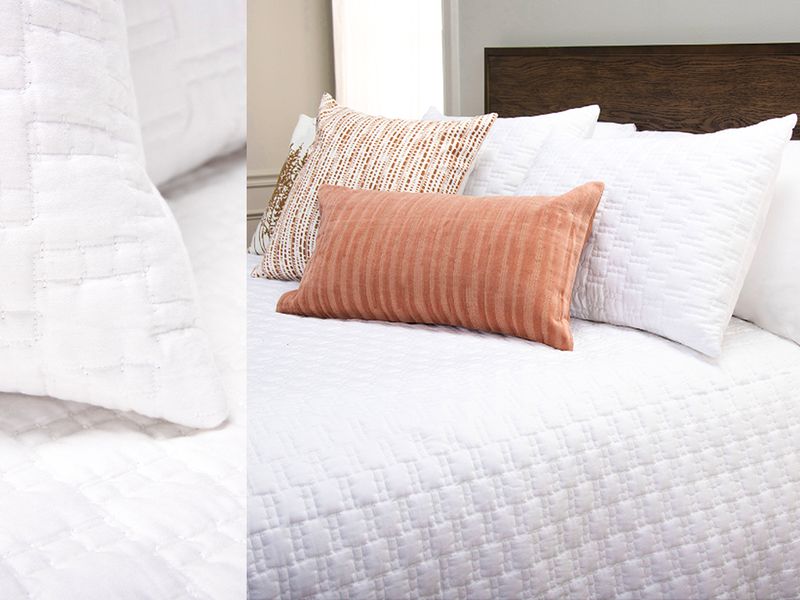 Queen Quilt, White