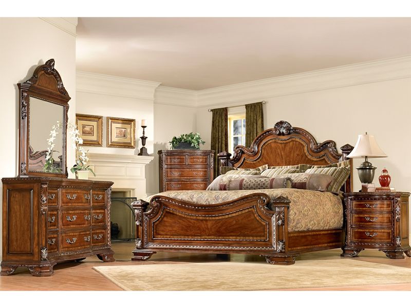 12 Drawer Old World Dresser With Mirror