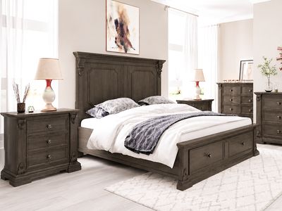Heritage Wooden Bedroom