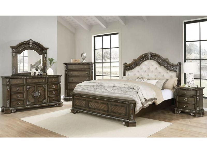 Regal Oak King Bedroom Set