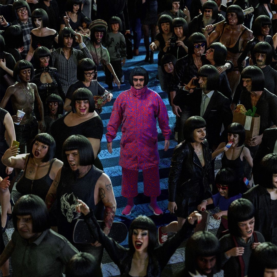 Oliver Tree | Alone In A Crowd | CD 406