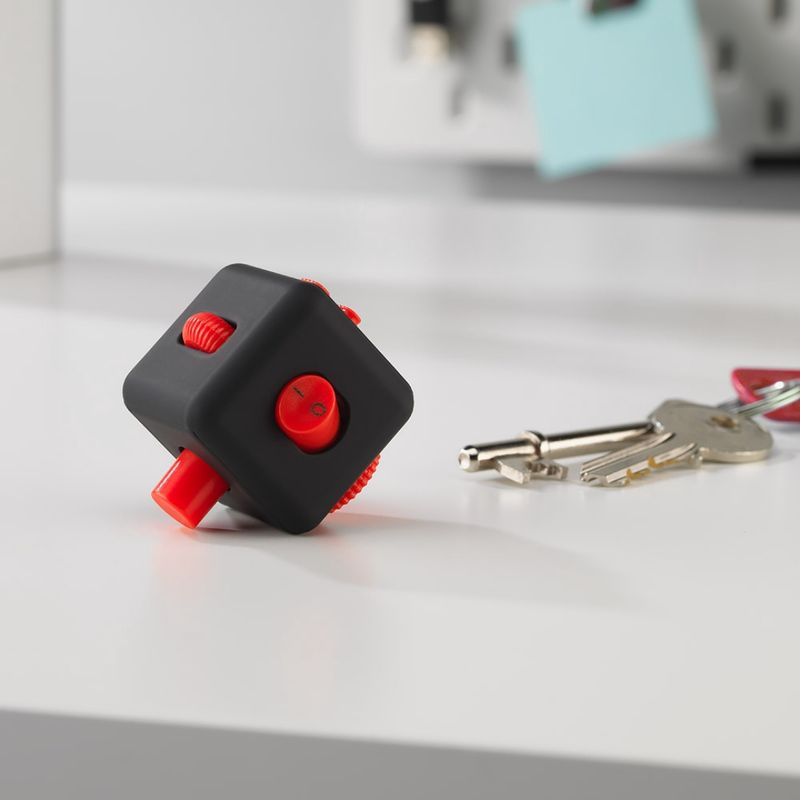 Twiddle Cube V2 Black &amp; Red