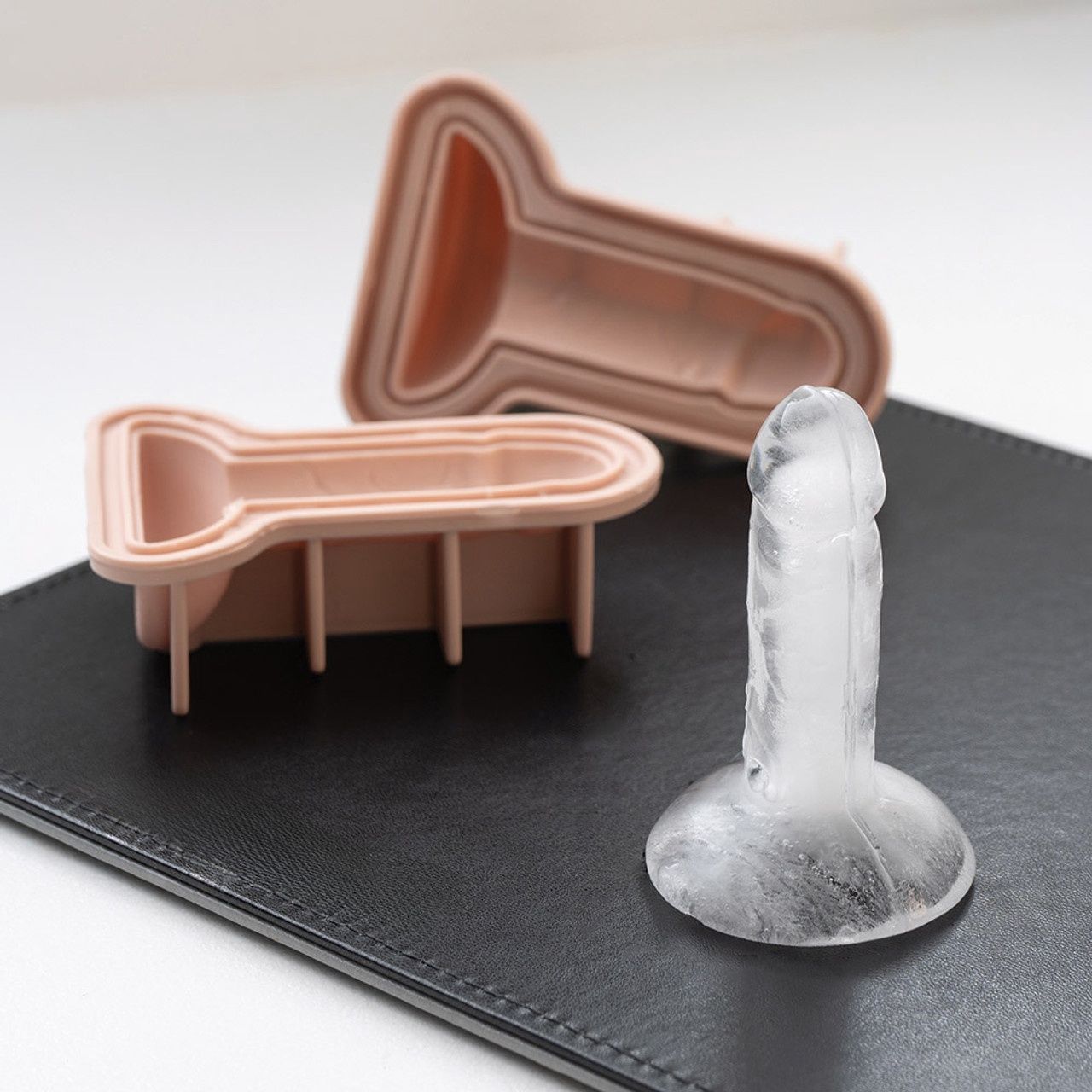 Willy Moulds 2 Pack