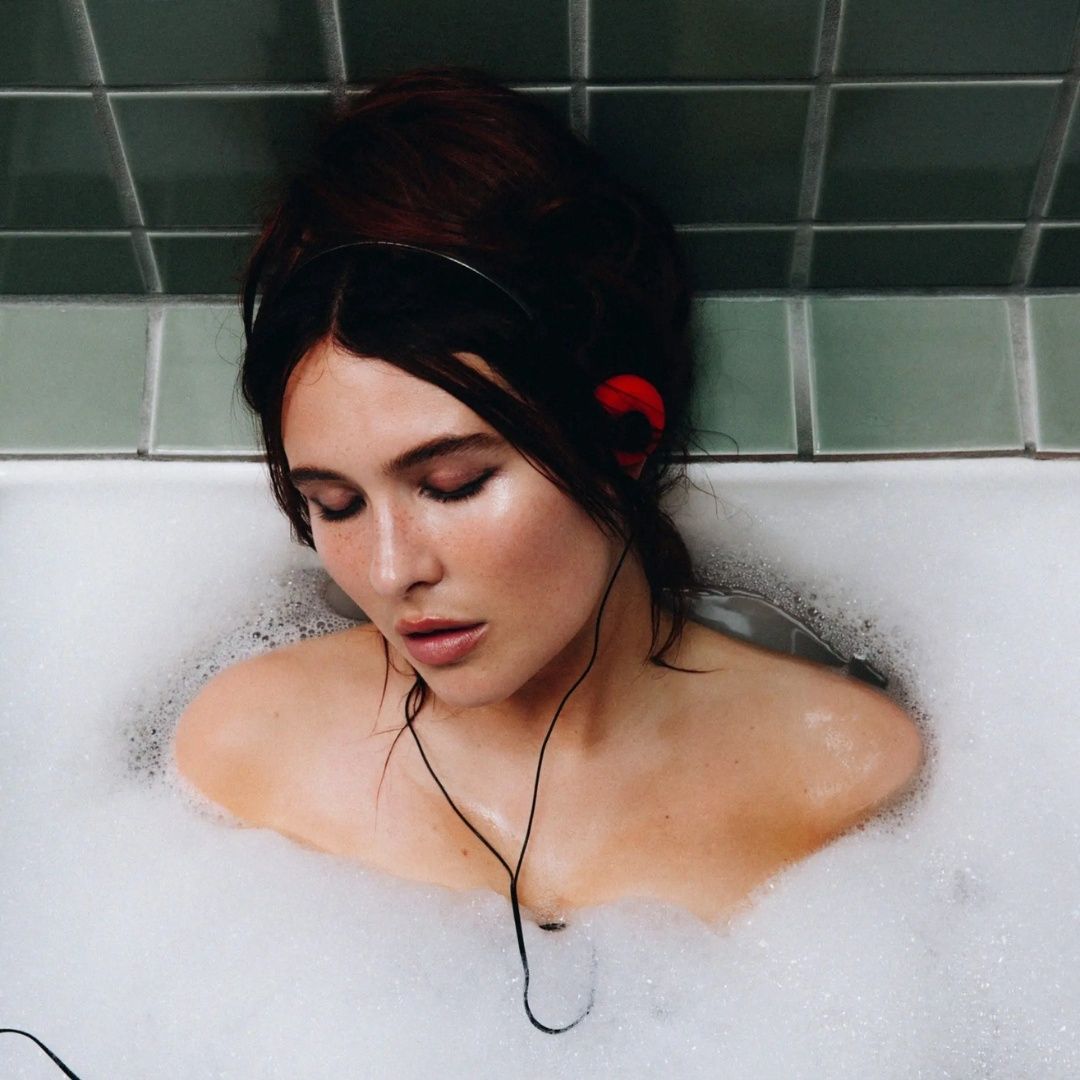 Mimi Webb | Confessions | CD 144