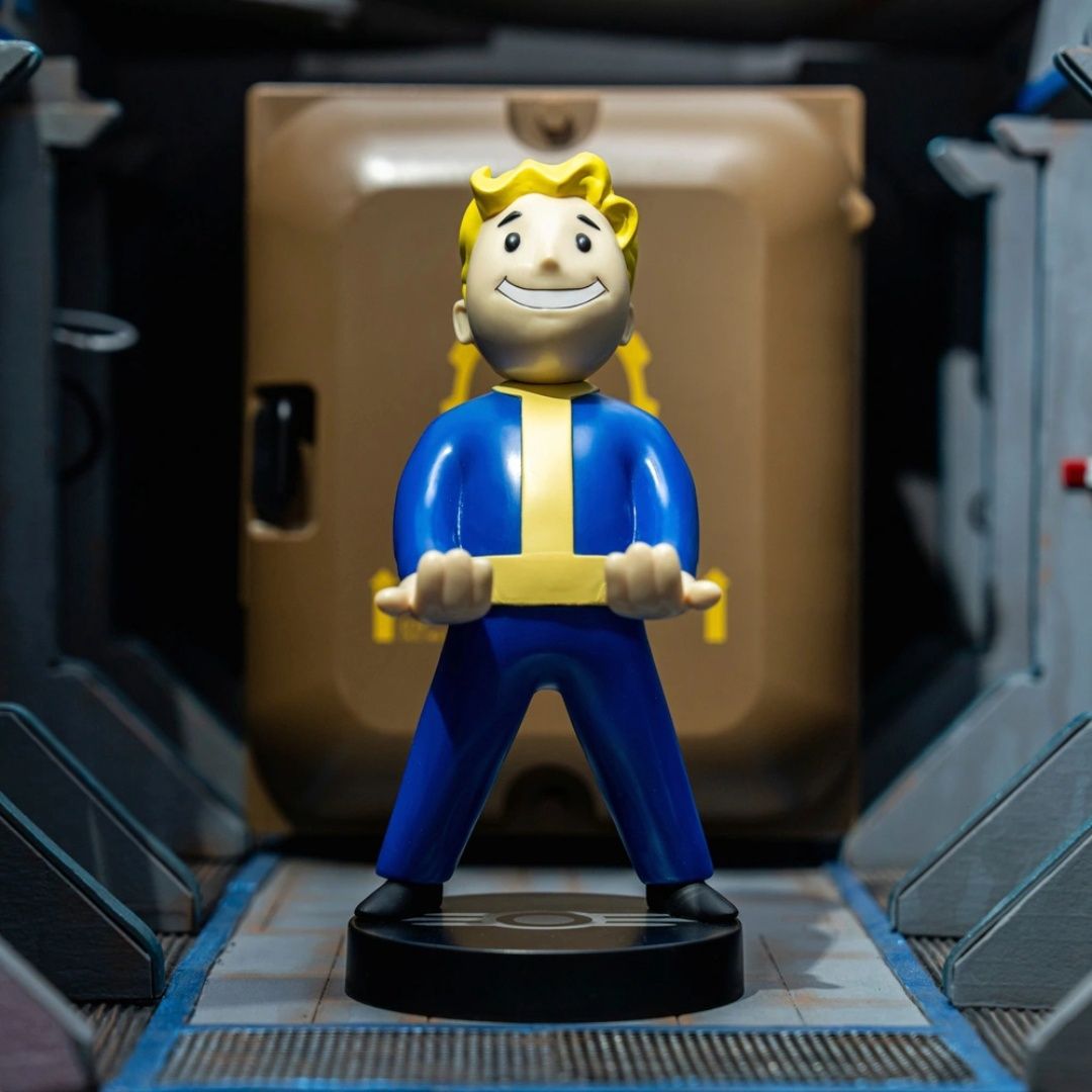 Cable Guys Originals Fallout Vault Boy Controller and Phone Stand Cable Guys Originals Fallout Vault Boy Controller and Phone Stand