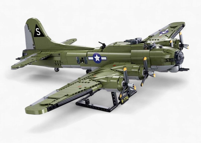 Sluban B-17 Flying Fortress WW2 Bomber Set (M38-B1367)