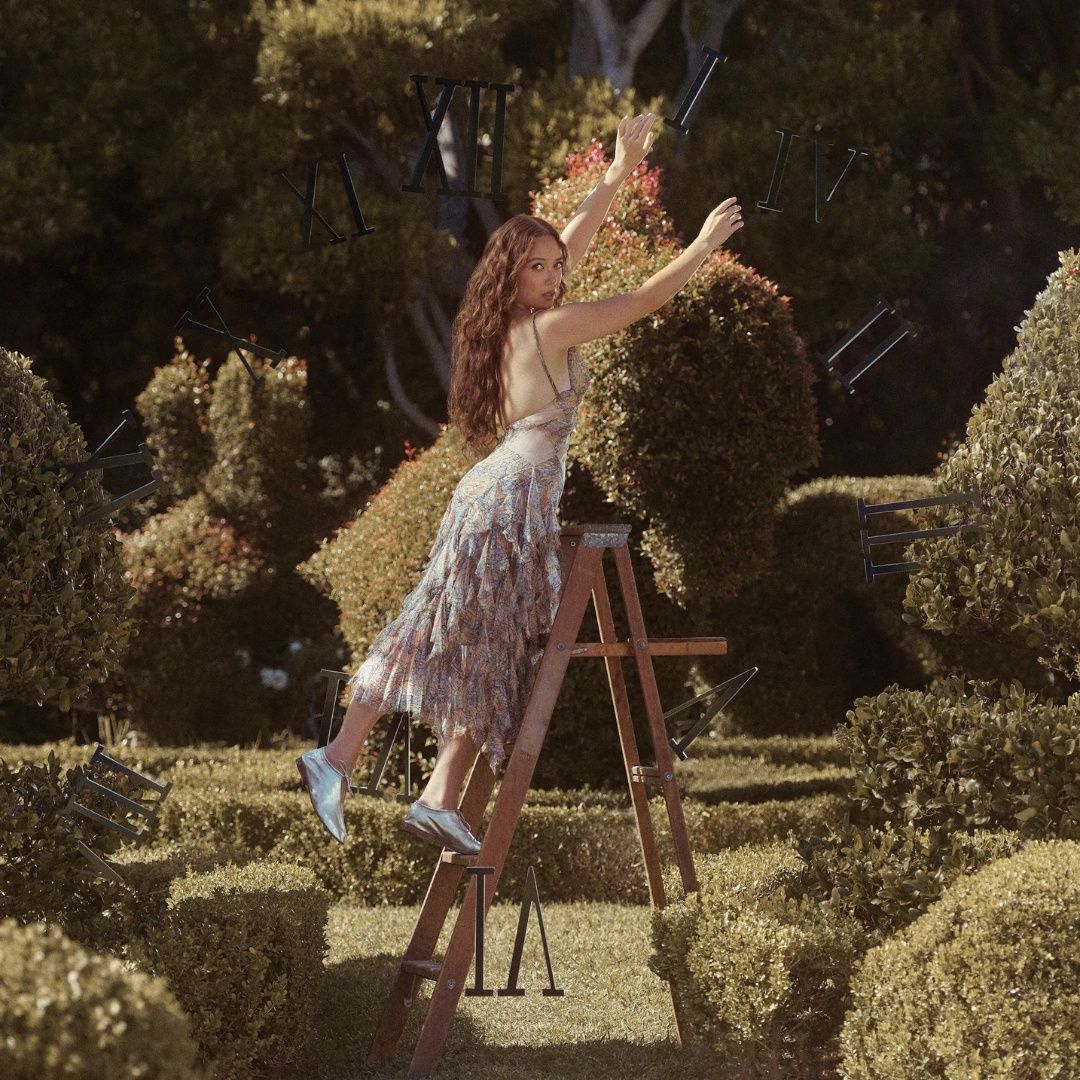 Laufey	| A Matter of Time: The Final Hour | Deluxe CD 1046