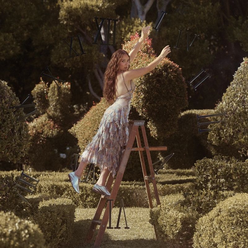 Laufey	| A Matter of Time: The Final Hour | Deluxe CD 1046