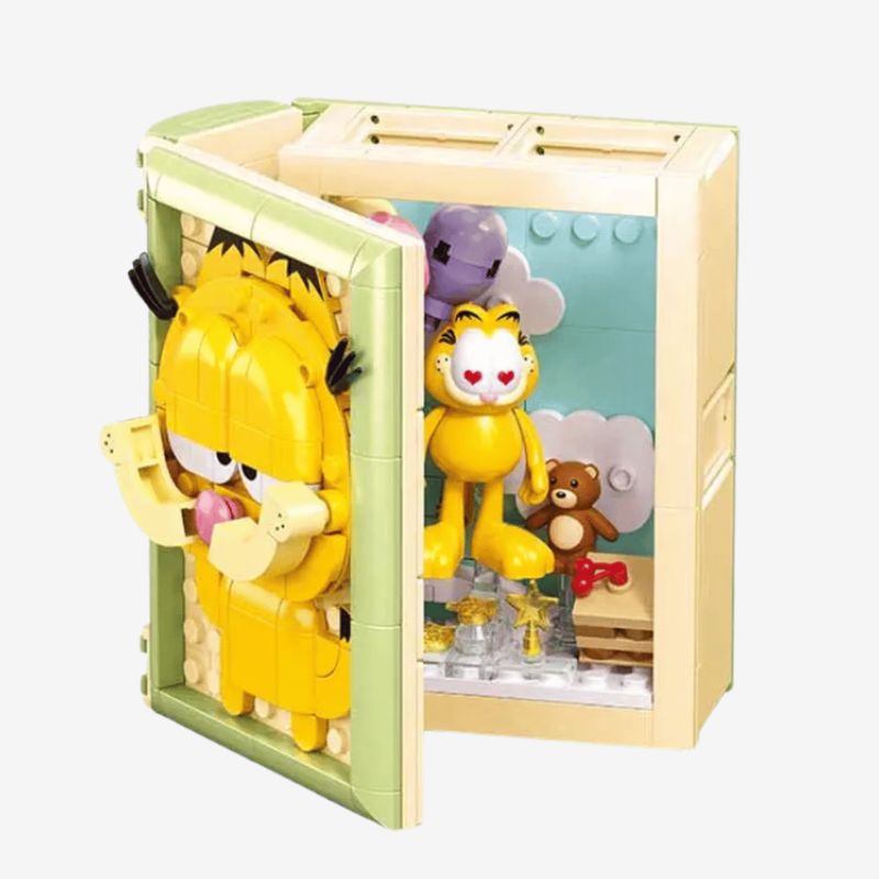 Sluban M38-P8052A Garfield – Book Building Set (230 Pieces)
