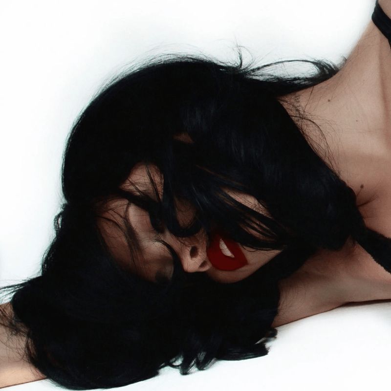 Nessa Barrett | Tough Love | CD 1484
