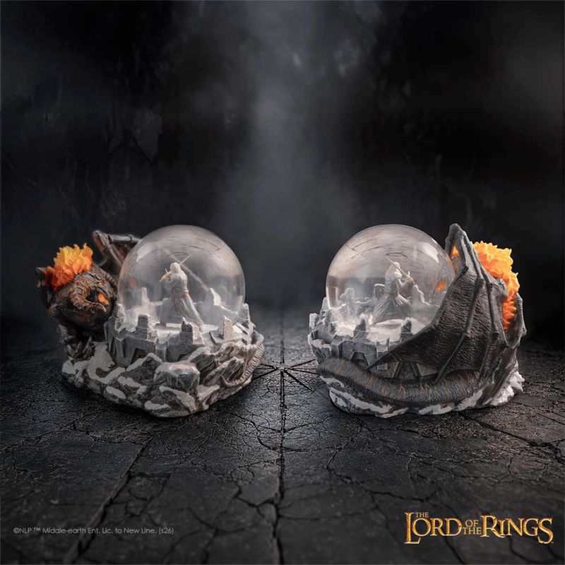 Lord of the Rings Battle of the Peak Snow Globe 12.8cm